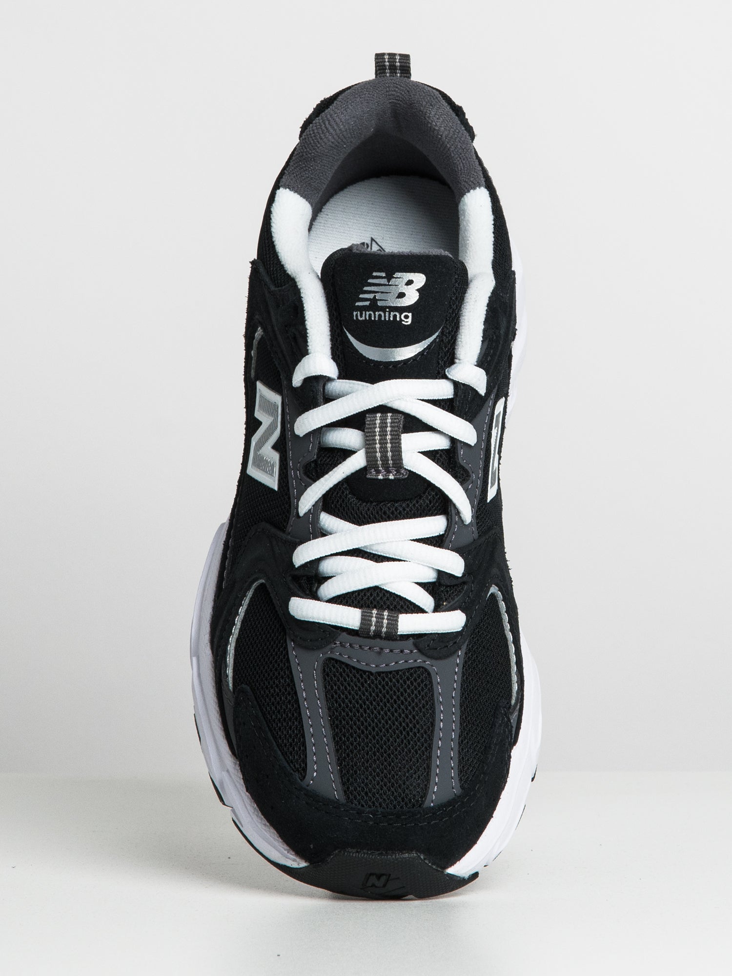 WOMENS NEW BALANCE THE 530