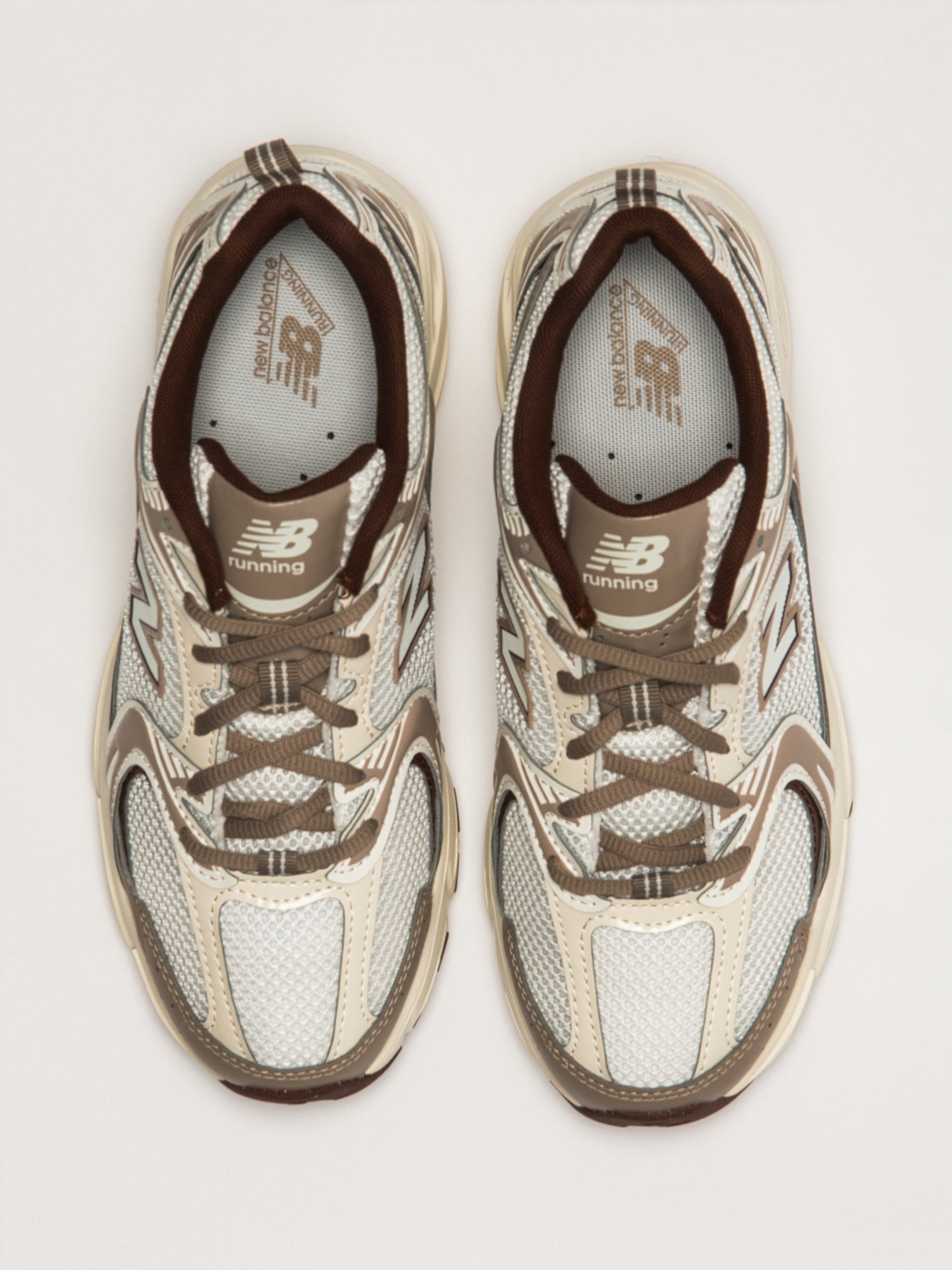 NEW BALANCE LA BASKET 530 - CRÈME
