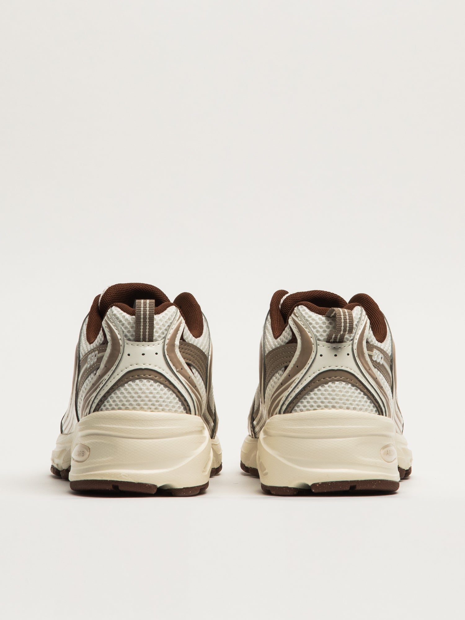 NEW BALANCE LA BASKET 530 - CRÈME