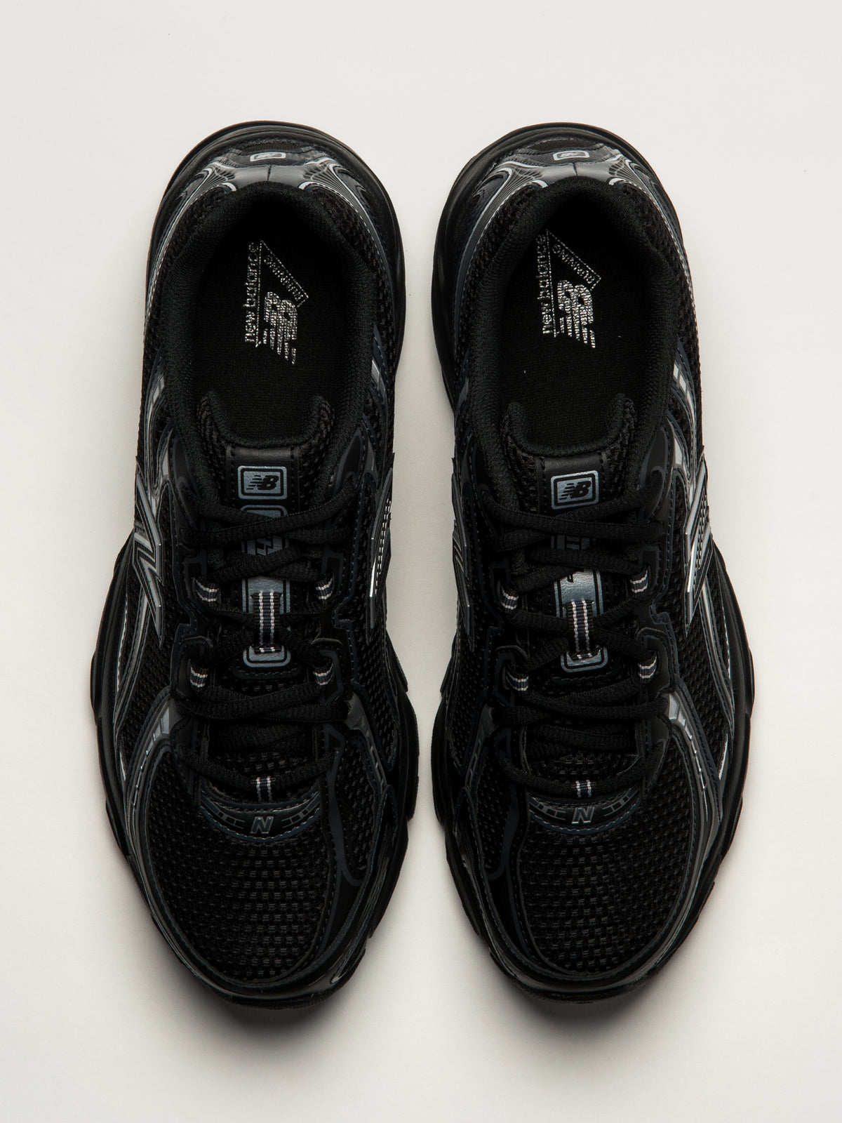 MENS NEW BALANCE THE 740 SNEAKER