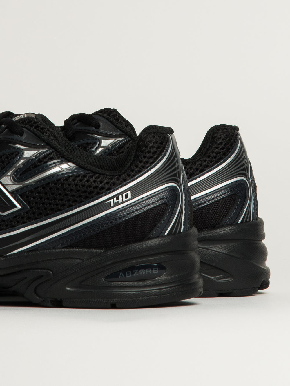 NEW BALANCE THE 740 SNEAKER HOMME - NOIR