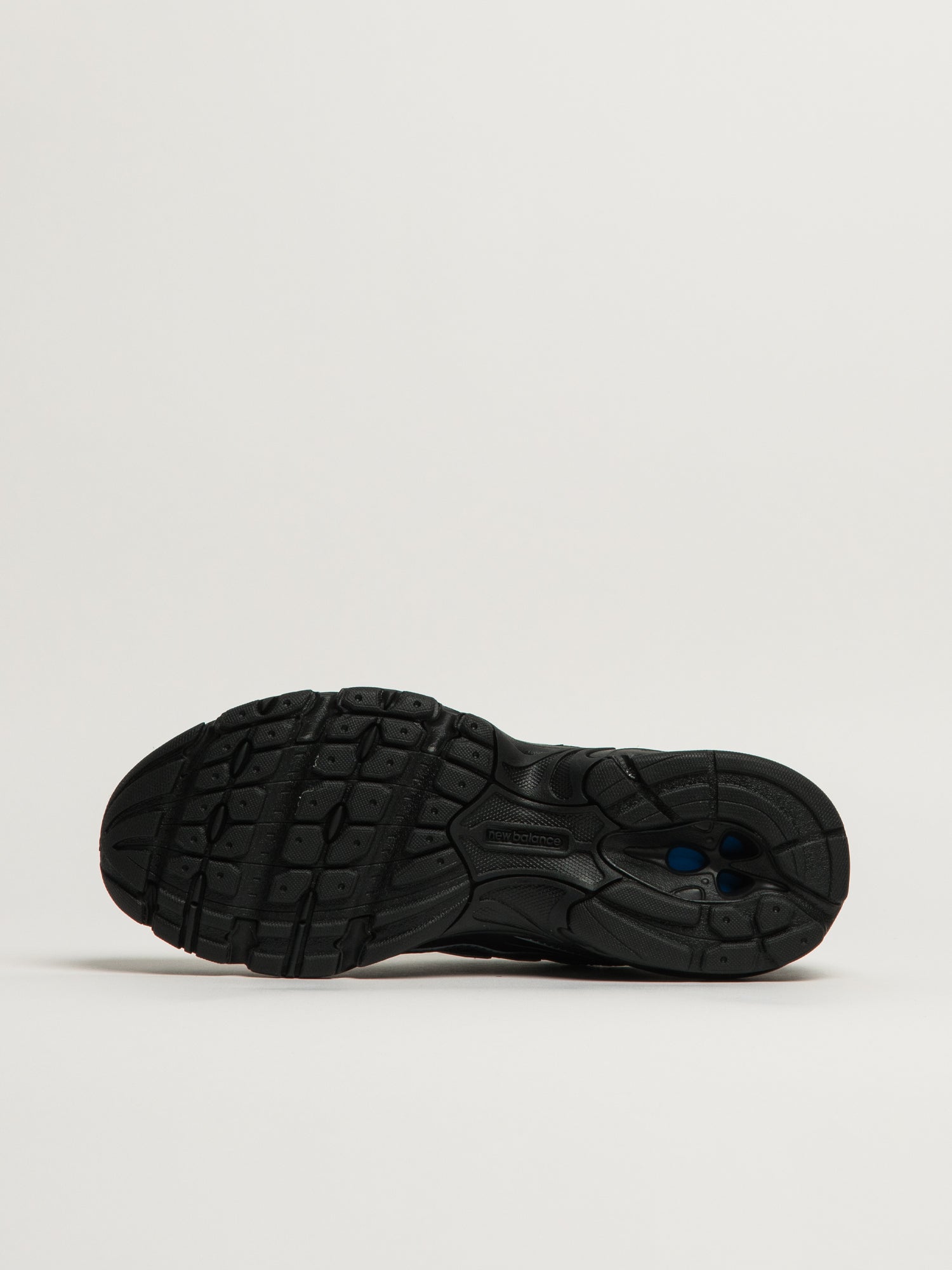 WOMENS NEW BALANCE THE 740 - BLACK