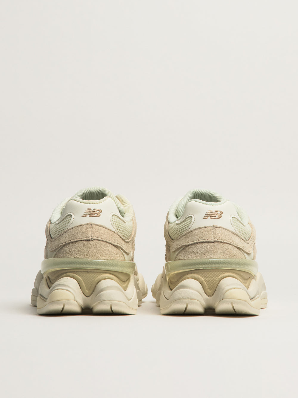 WOMENS NEW BALANCE THE 9060 - LINEN