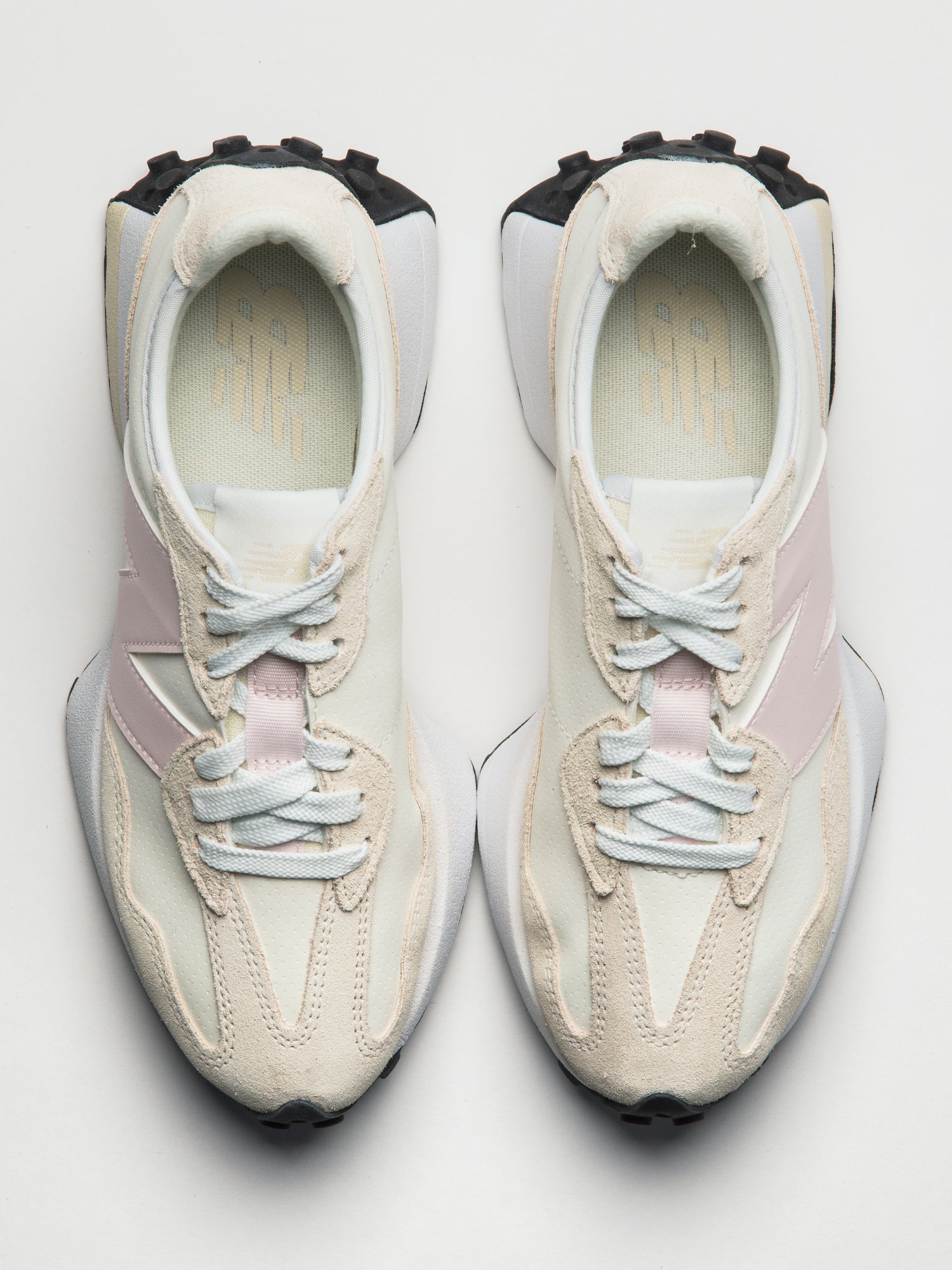 WOMENS NEW BALANCE THE 327 SNEAKER - SEA SALT