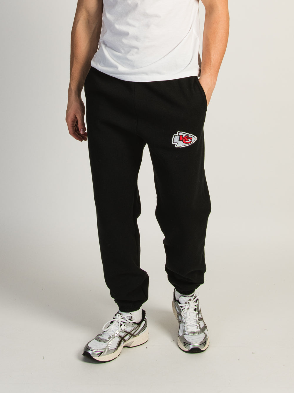 RUSSELL KANSAS CITY CHIEFS EMBROIDERED SWEATPANTS