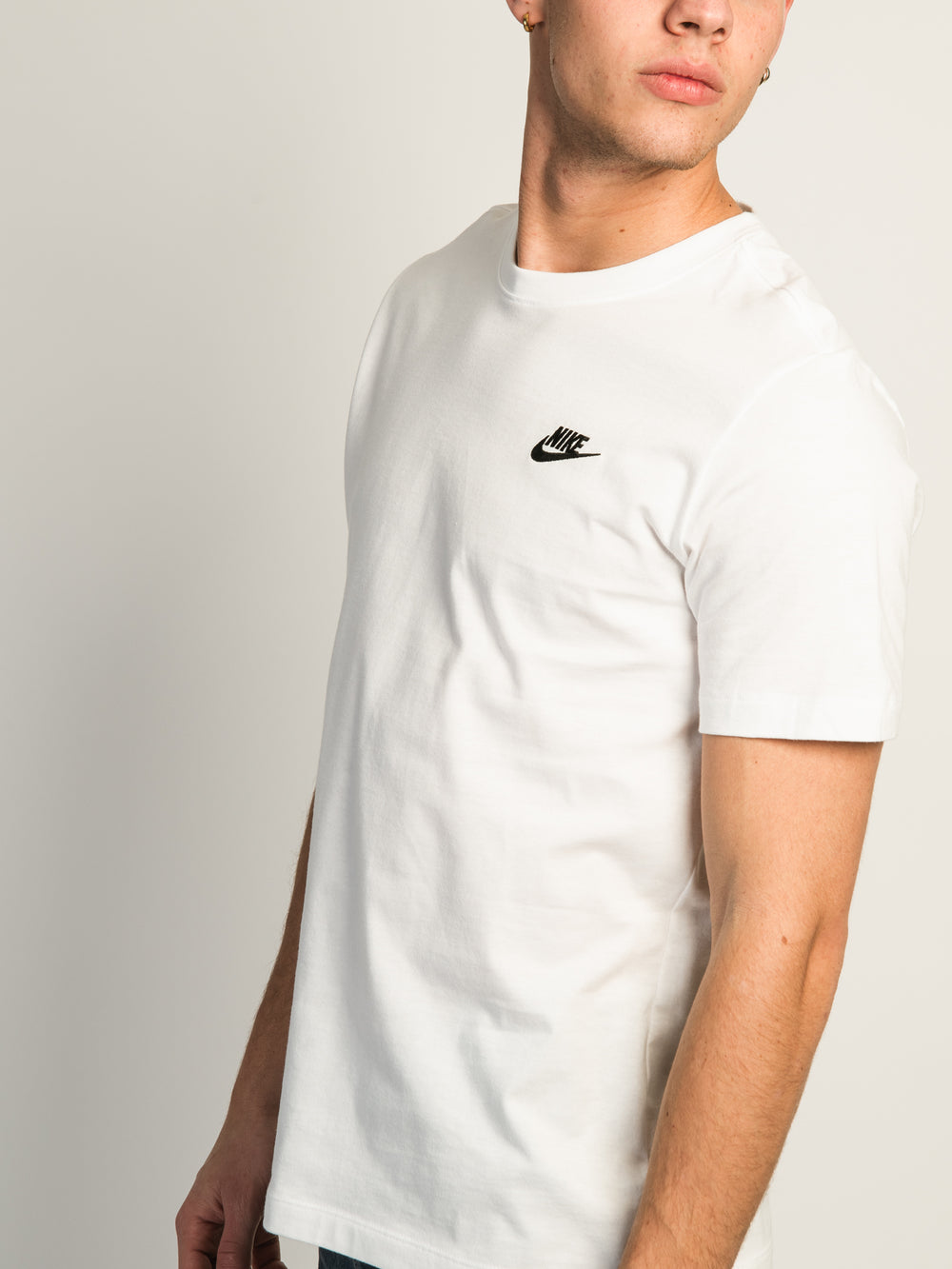 NIKE SPORTSWEAR CLUB T-SHIRT - DÉSTOCKAGE