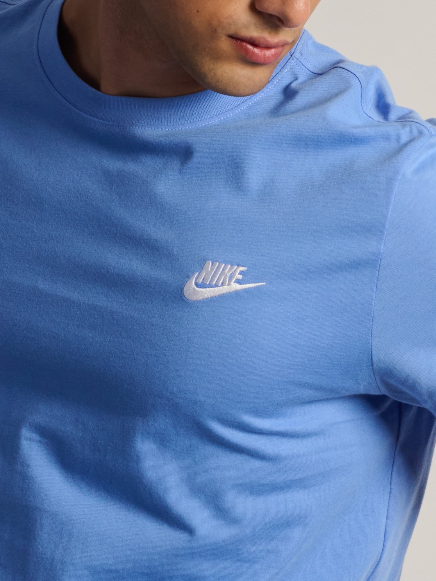 NIKE SPORTSWEAR CLUB T-SHIRT - ROYAL PULSE