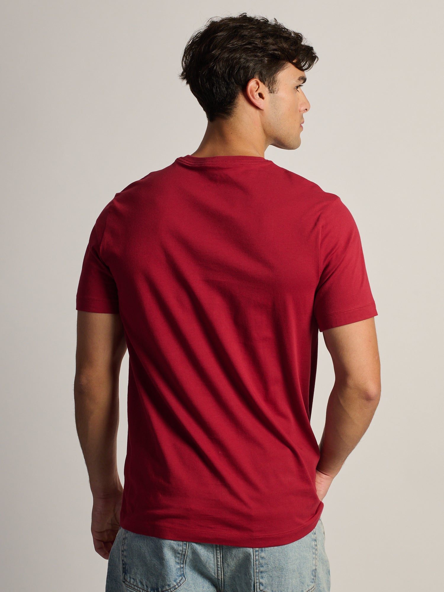 T-SHIRT NIKE SPORTSWEAR CLUB - CRIMSON