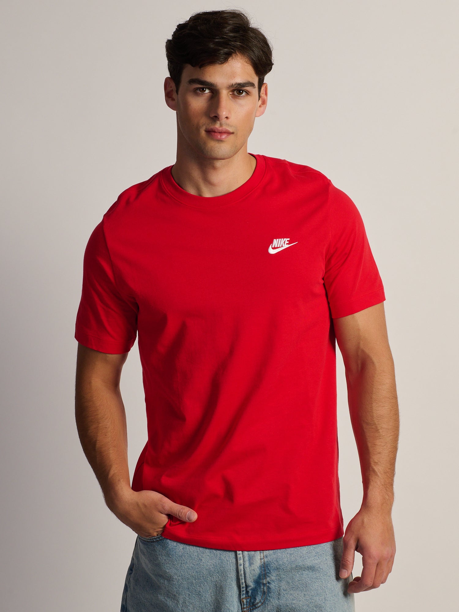T-SHIRT NIKE SPORTSWEAR CLUB - ROUGE