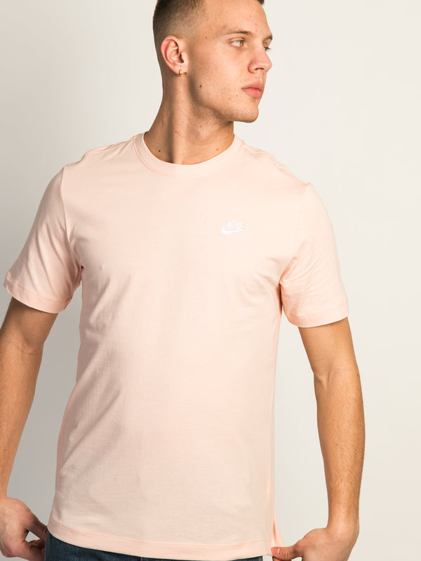 NIKE SPORTSWEAR CLUB T-SHIRT - CORAL