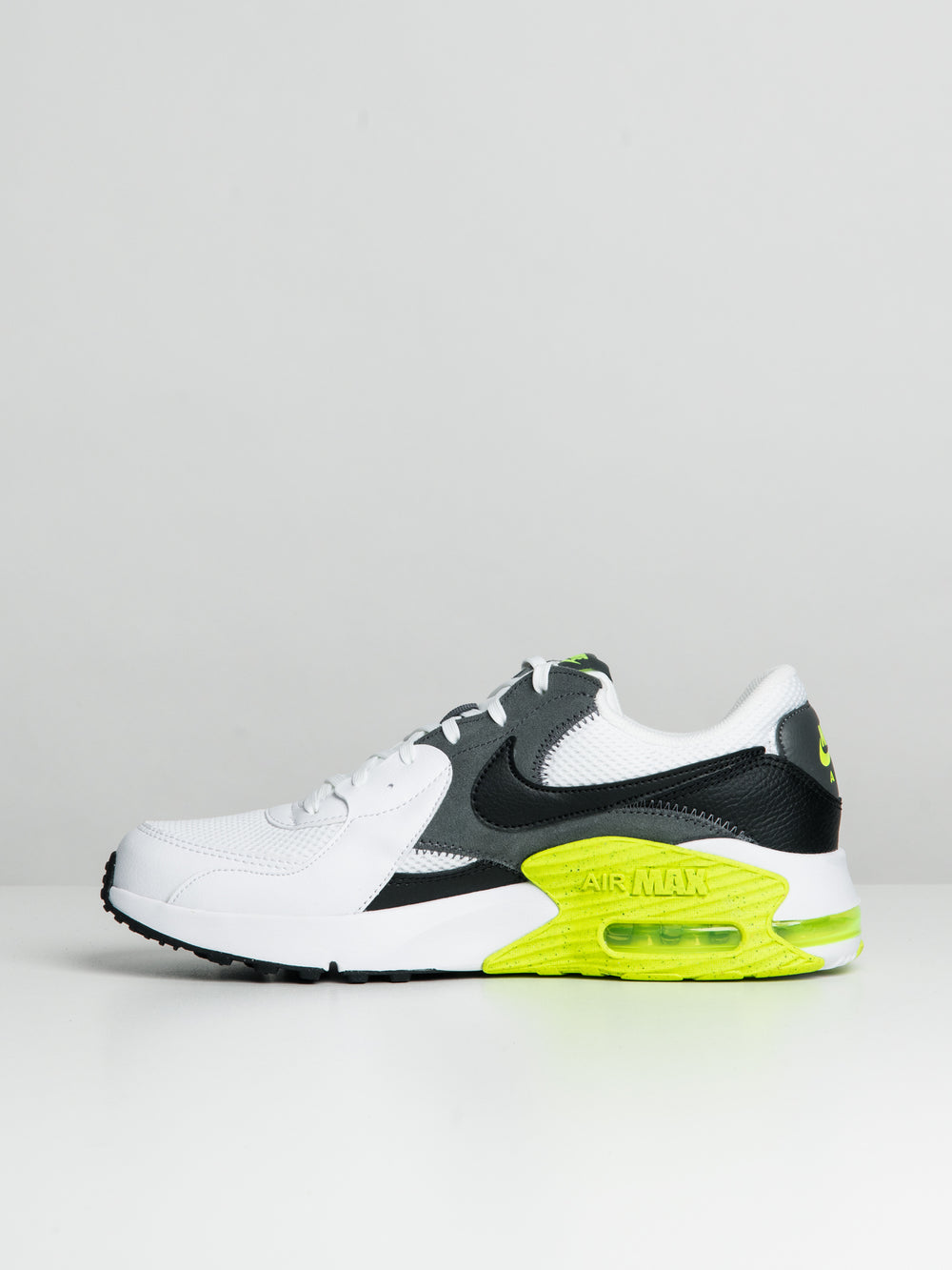 MENS NIKE AIR MAX EXCEE SNEAKER - CLEARANCE