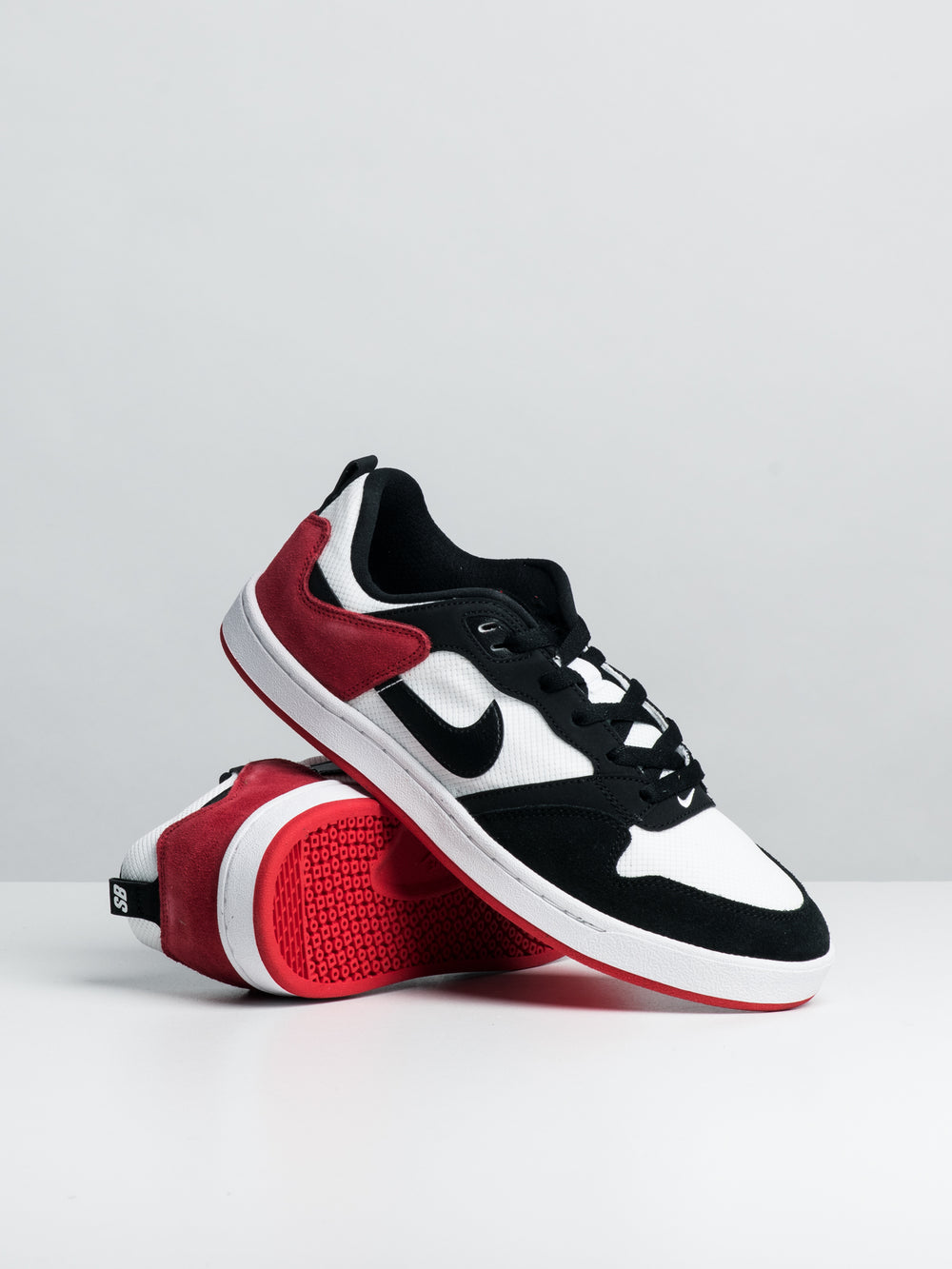 MENS NIKE SB ALLEYOOP SNEAKERS - CLEARANCE