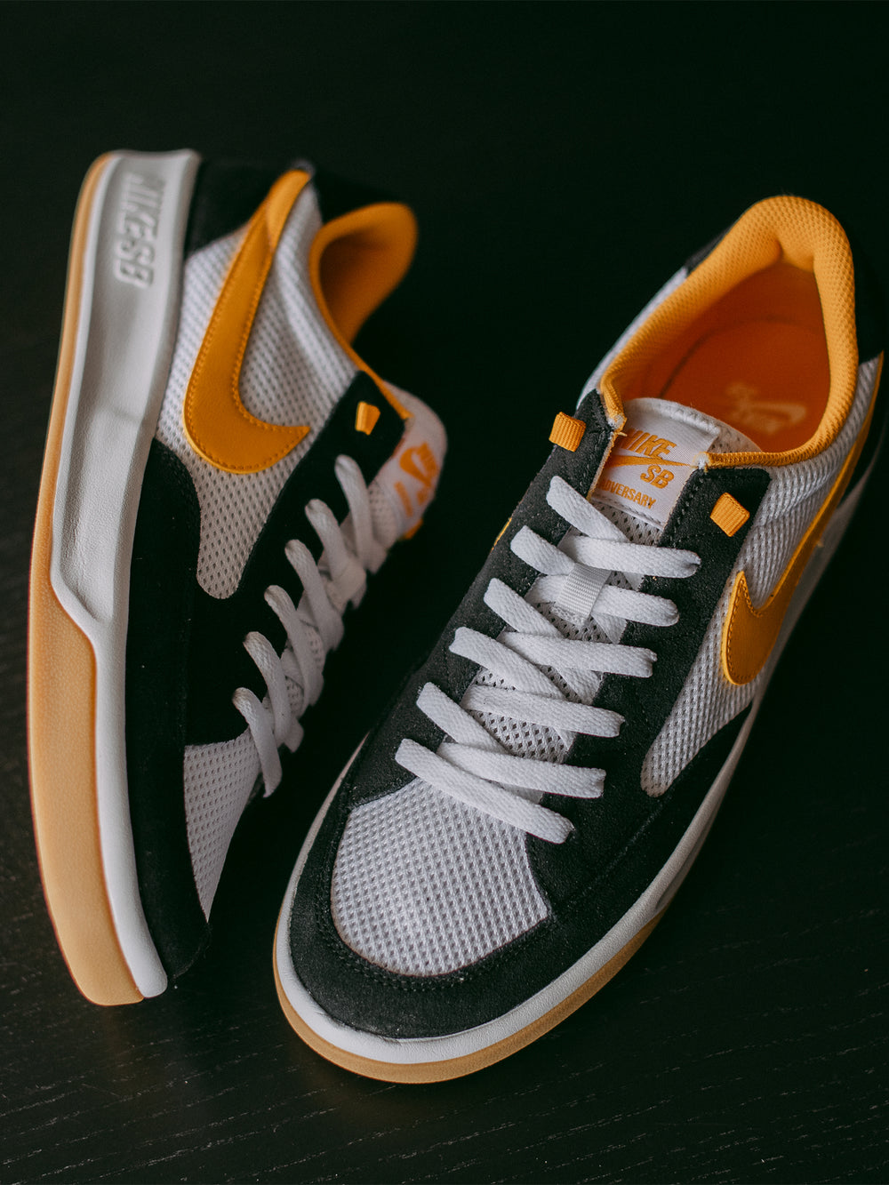 MENS NIKE SB ADVERSARY SNEAKERS - CLEARANCE