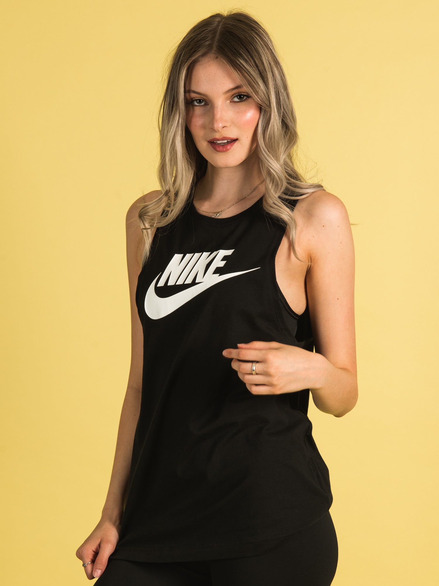 Nike muscle tank womens hotsell