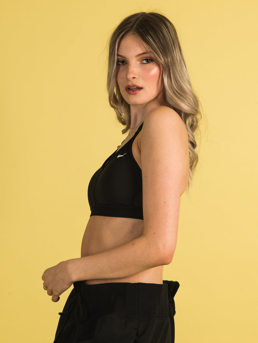 NIKE INDY VNECK BRA