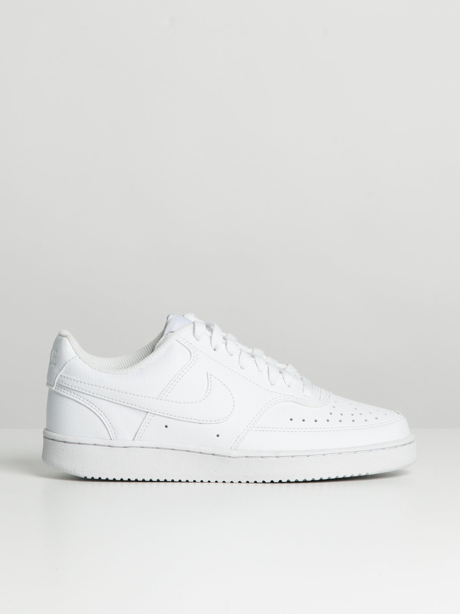 Nike low hot sale white shoes