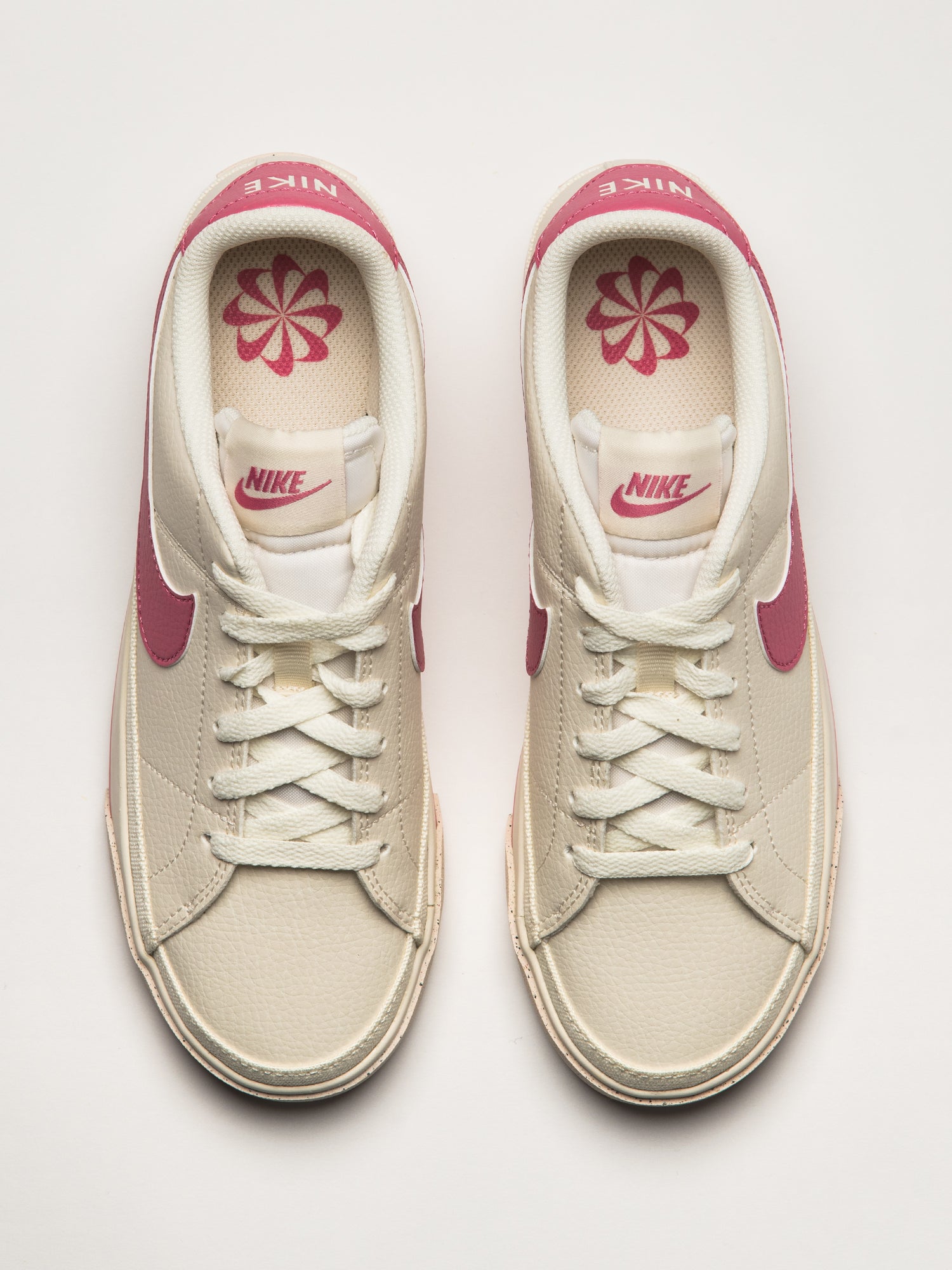 CHAUSSURES DE SPORT NIKE COURT LEGACY NEXT NATURE POUR FEMMES - BLANC/