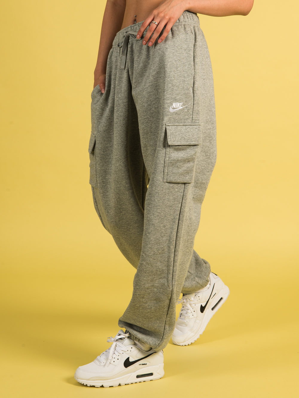 Nike Sportswear Club Fleece Men's Cargo Pants, Bold Berry/Pink 500
