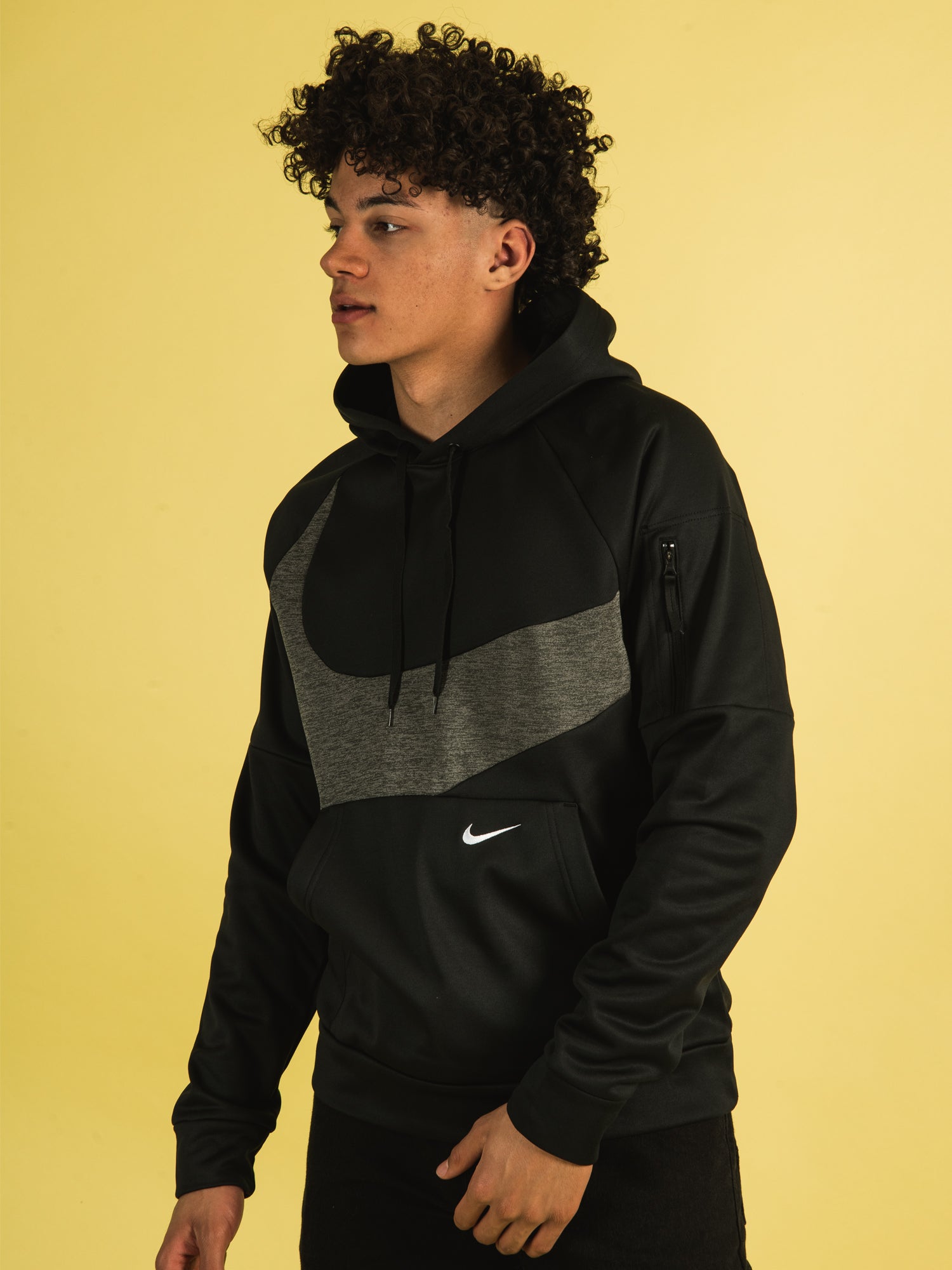 Nike swoosh 2025 pullover hoodie