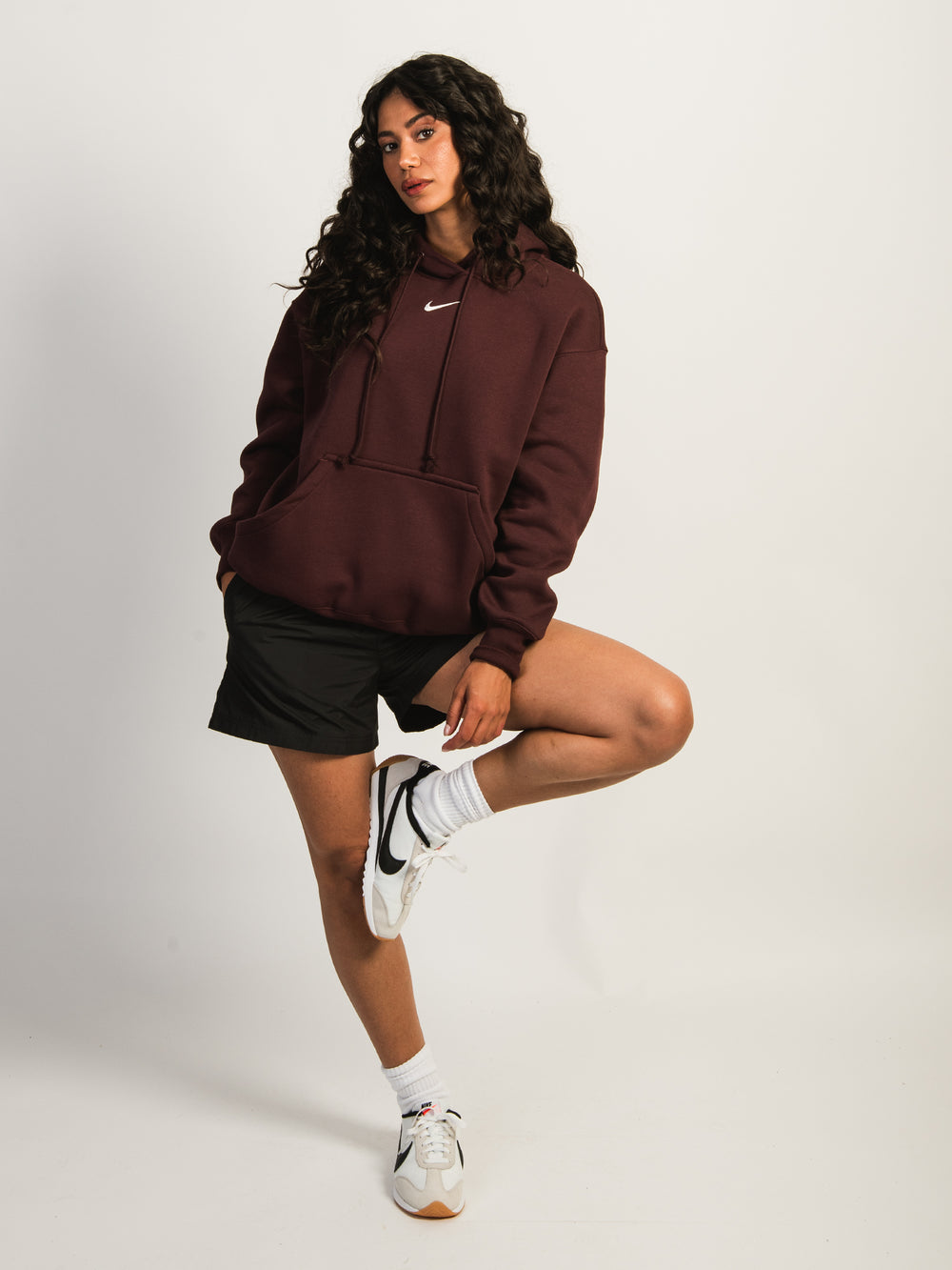 NIKE SPORTSWEAR PHOENIX FLEECE OVERSIZED HOODIE - BURGUNDY