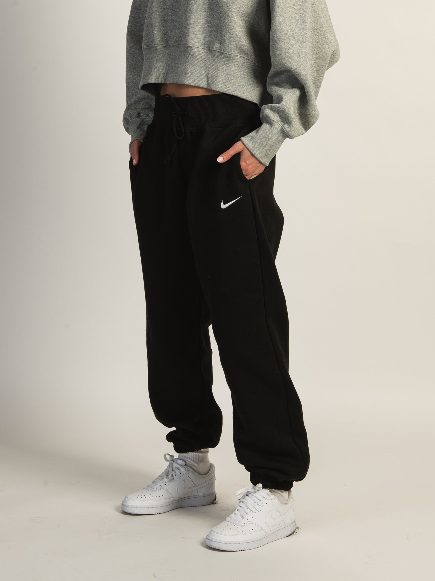 Nike shop thick sweatpants