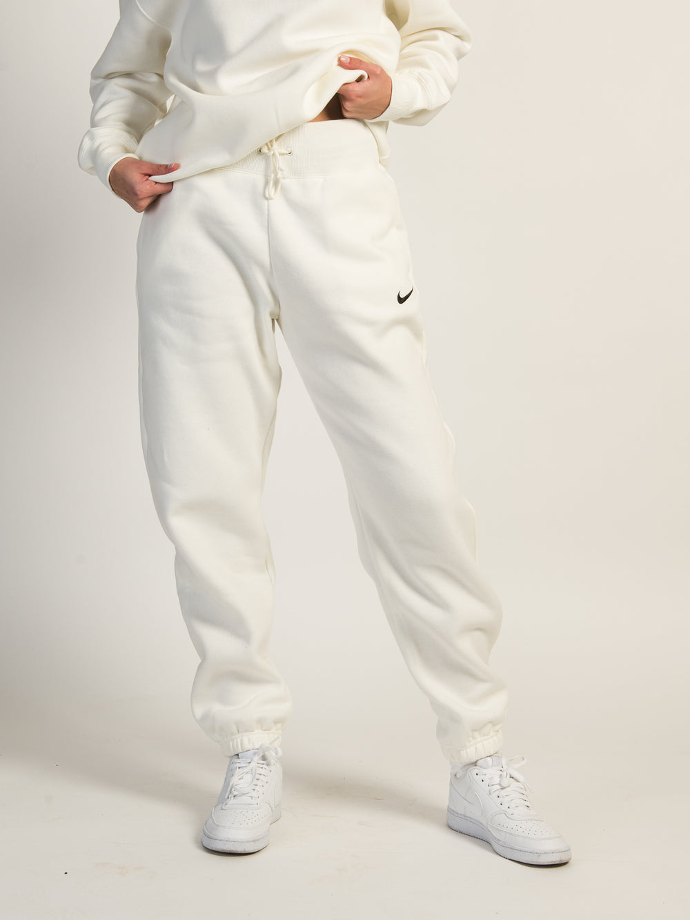 Nike Sportswear Fleece Sweatpants New Colors