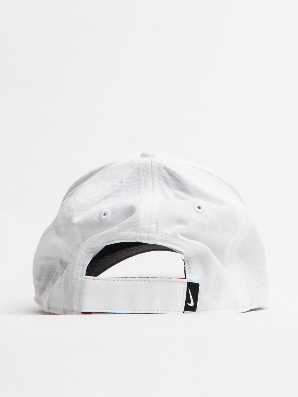 Nike Dri-FIT Club Structured Swoosh Strapback Hat