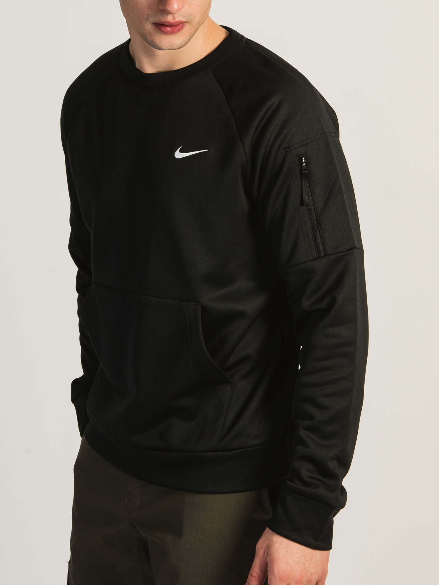 Nike therma sale fit crew neck