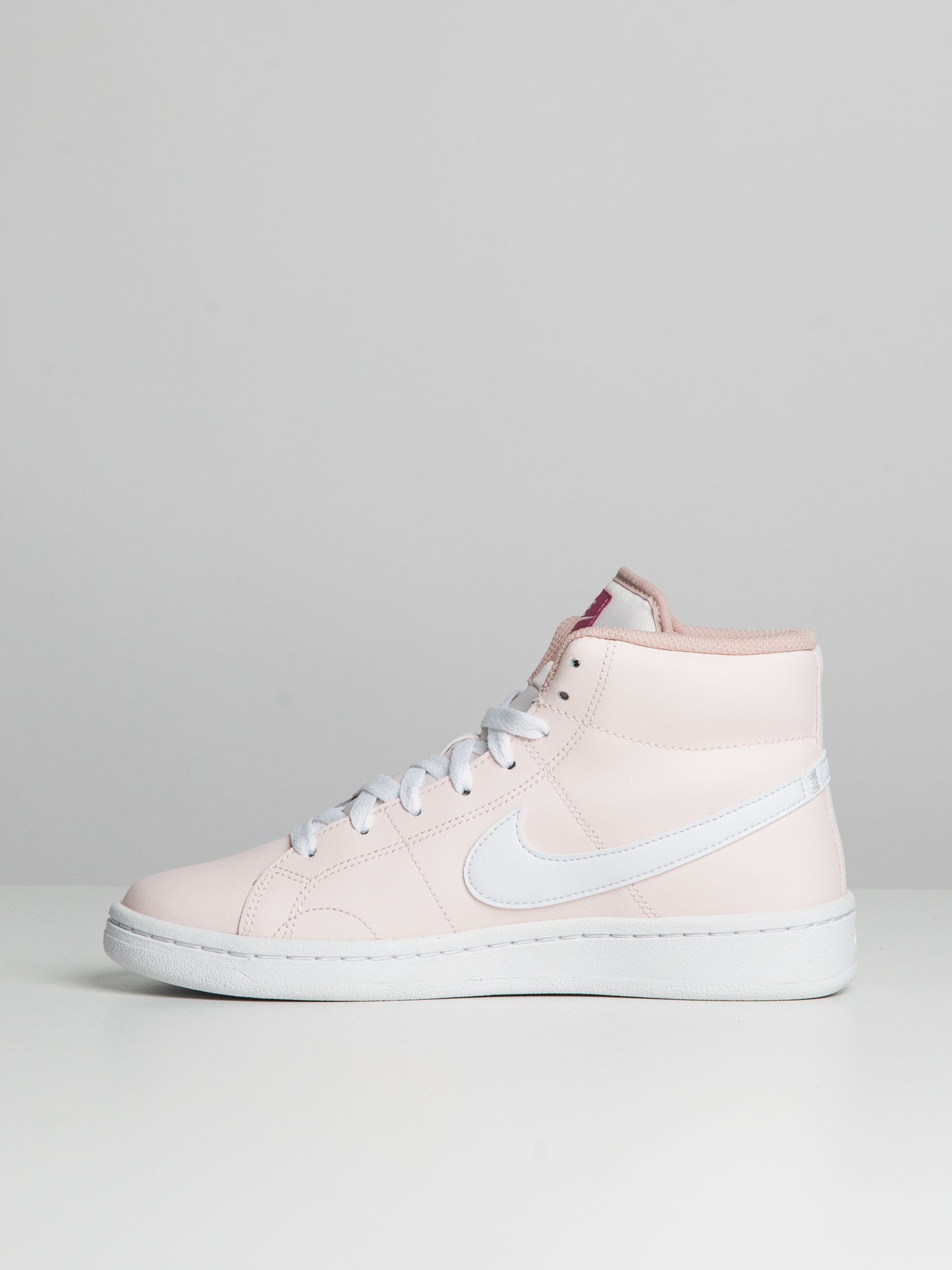 Nike court royale deals suede pink