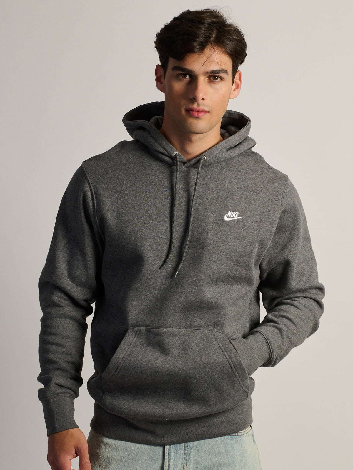 CHANDAIL NIKE SPORTSWEAR CLUB PULL OVER HODDIE- CHARCOAL