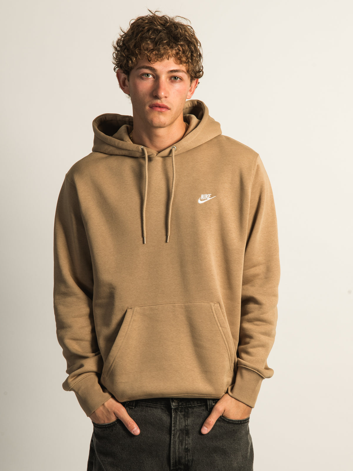 Beige Nike Pullover NIKE SPORTSWEAR CLUB PULLOVER HOODIE BEIGE