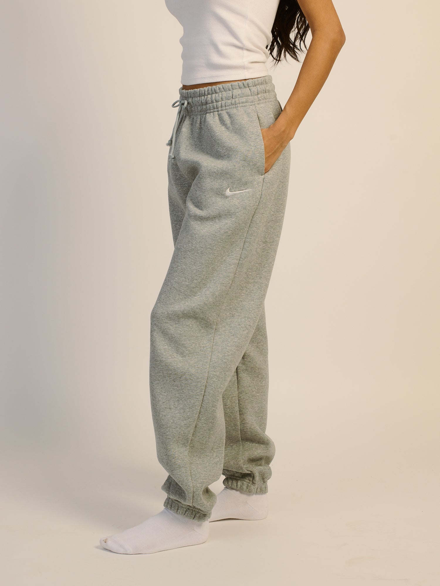 NIKE SPORTSWEAR PHOENIX FLEECE OVERSIZED PANTALON - GRIS CHINÉ