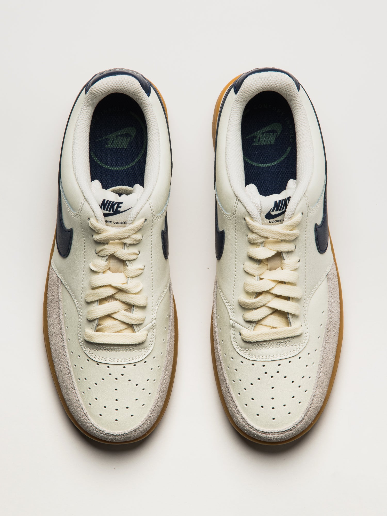 HOMMES NIKE COURT VISION LOW SNEAKER - SAIL/NAVY