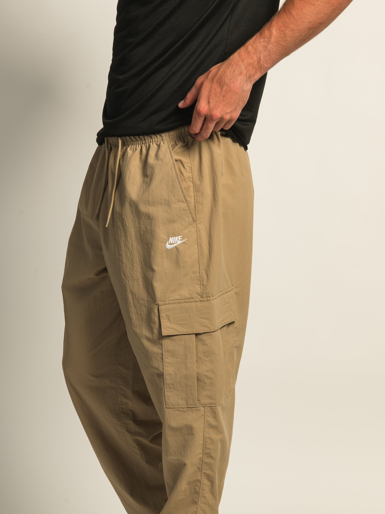NIKE NYLON WOVEN CARGO PANT