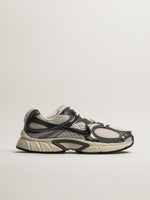 MENS NIKE V5 RNR SNEAKER - GREY
