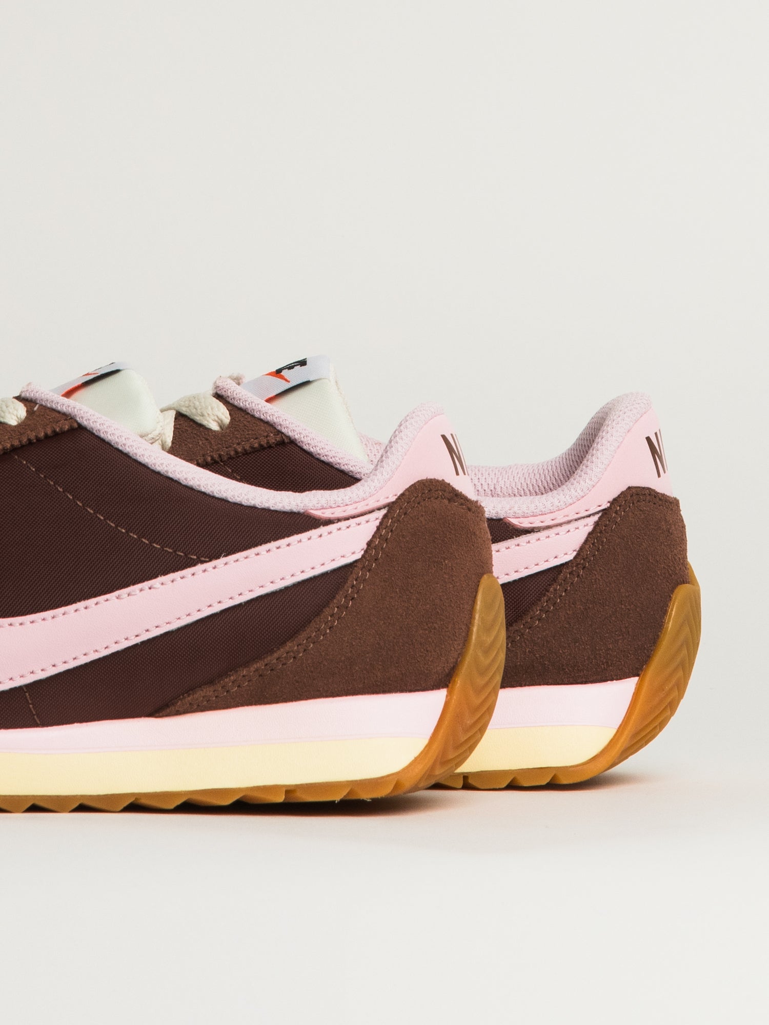WOMENS NIKE PACIFIC SNEAKER - FAUNA BROWN