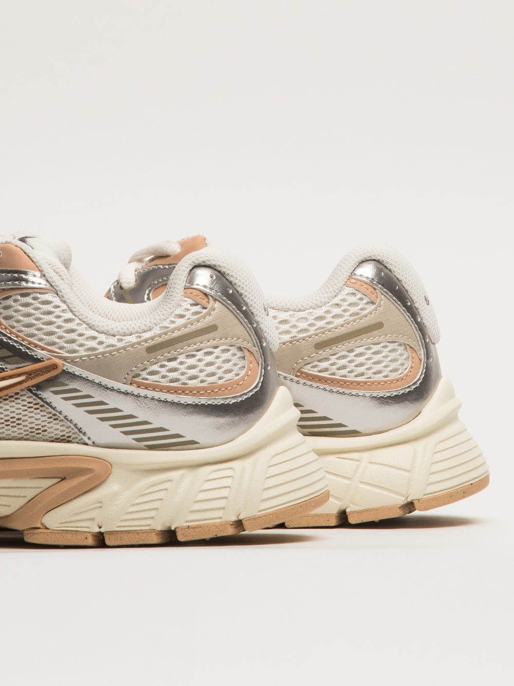 NIKE BASKETS V5 RNR - BEIGE