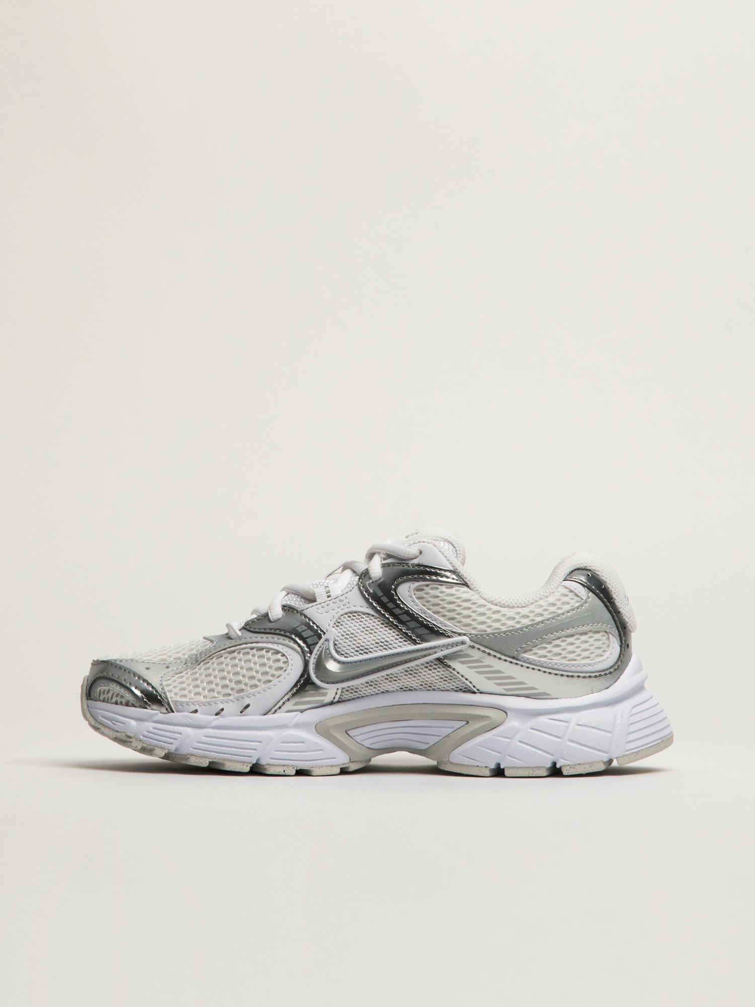 SNEAKER NIKE V5 RNR FEMME - BLANC/ARGENT