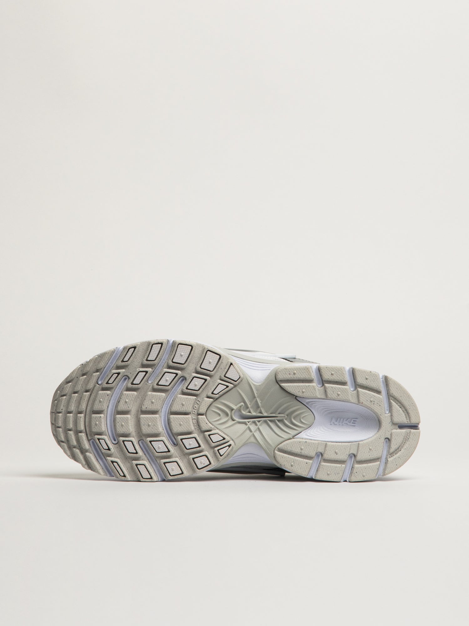 SNEAKER NIKE V5 RNR FEMME - BLANC/ARGENT