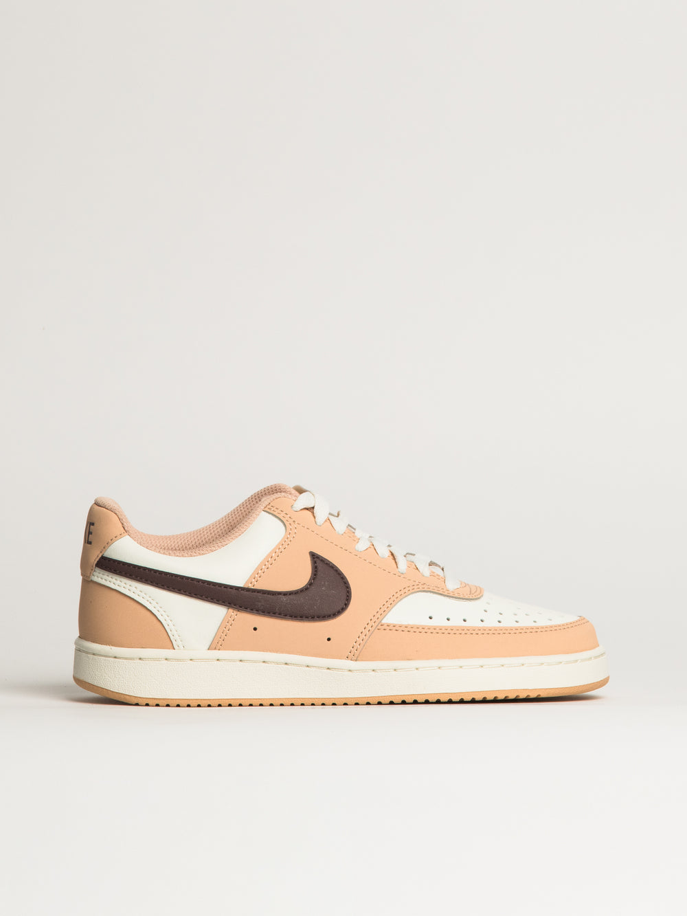BASKETS BASSES NIKE COURT VISION POUR FEMMES - BEIGE