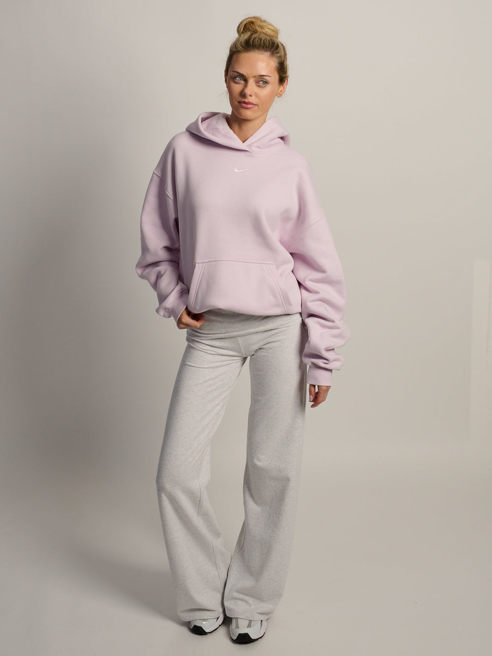 NIKE STDO FLEECE OVERSIZED PULL OVER HOODIE - LILAC