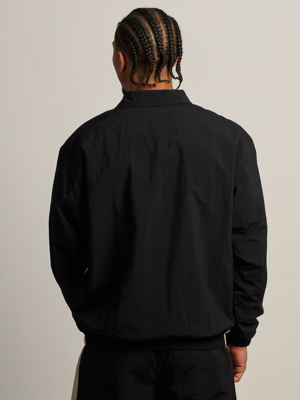 NIKE INTERNATIONAL HALF ZIP