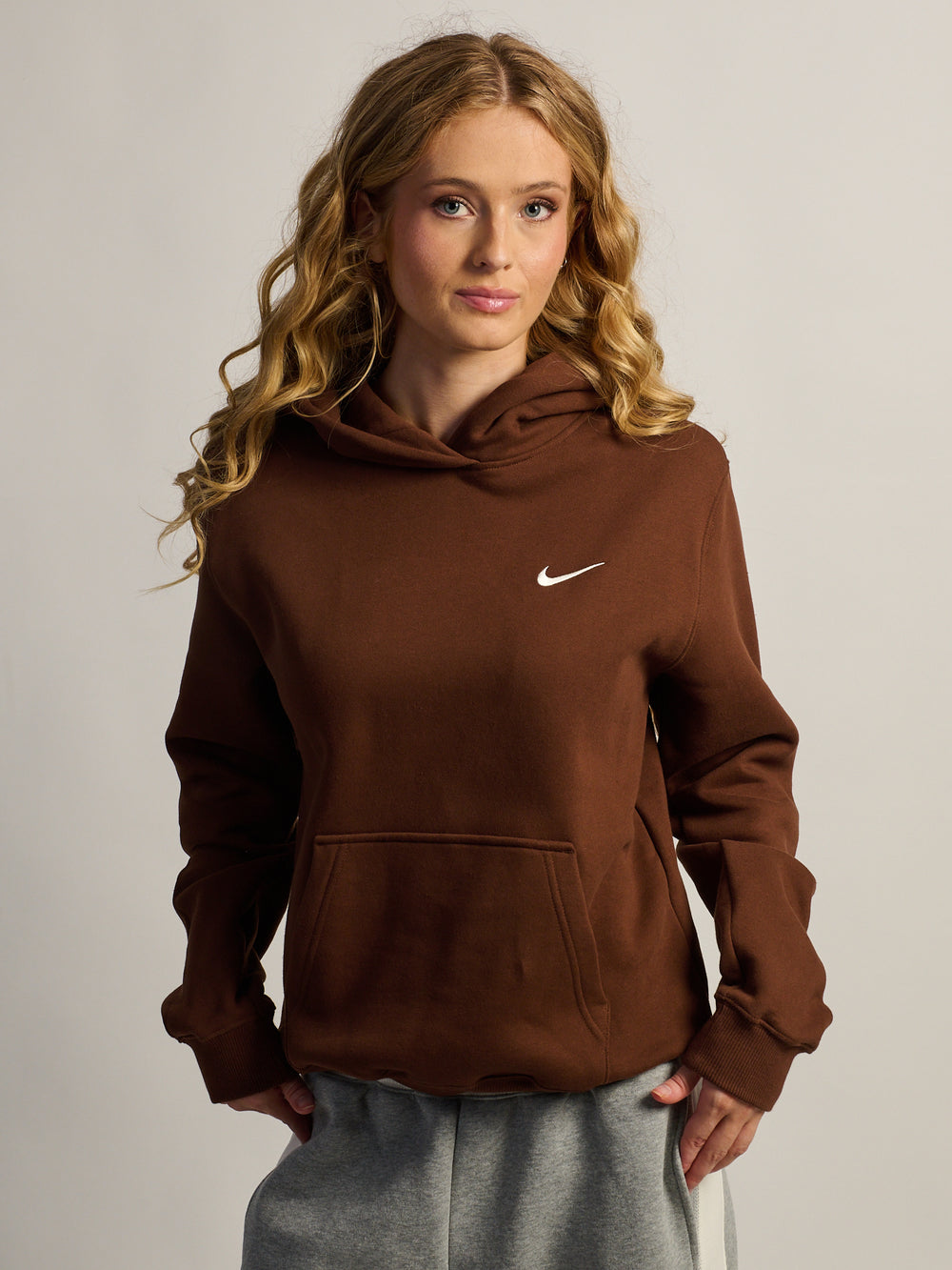 NIKE PULL OVER HOODIE - COCOA