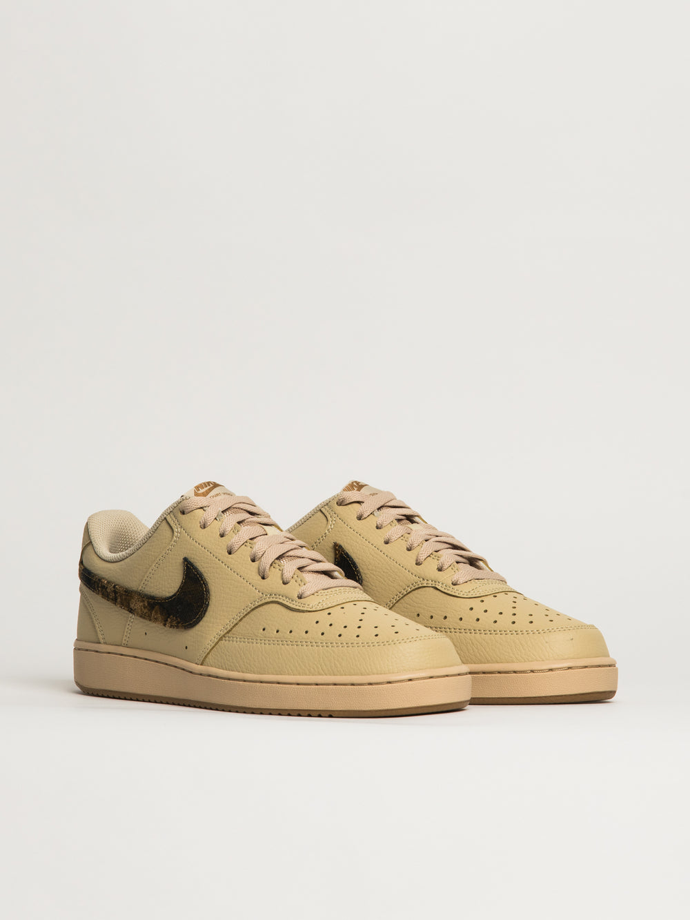 BASKETS NIKE COURT VISION SE - CRÈME