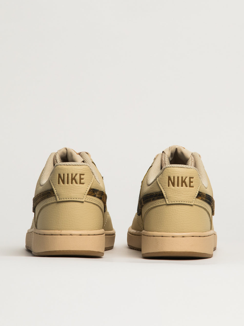 BASKETS NIKE COURT VISION SE - CRÈME