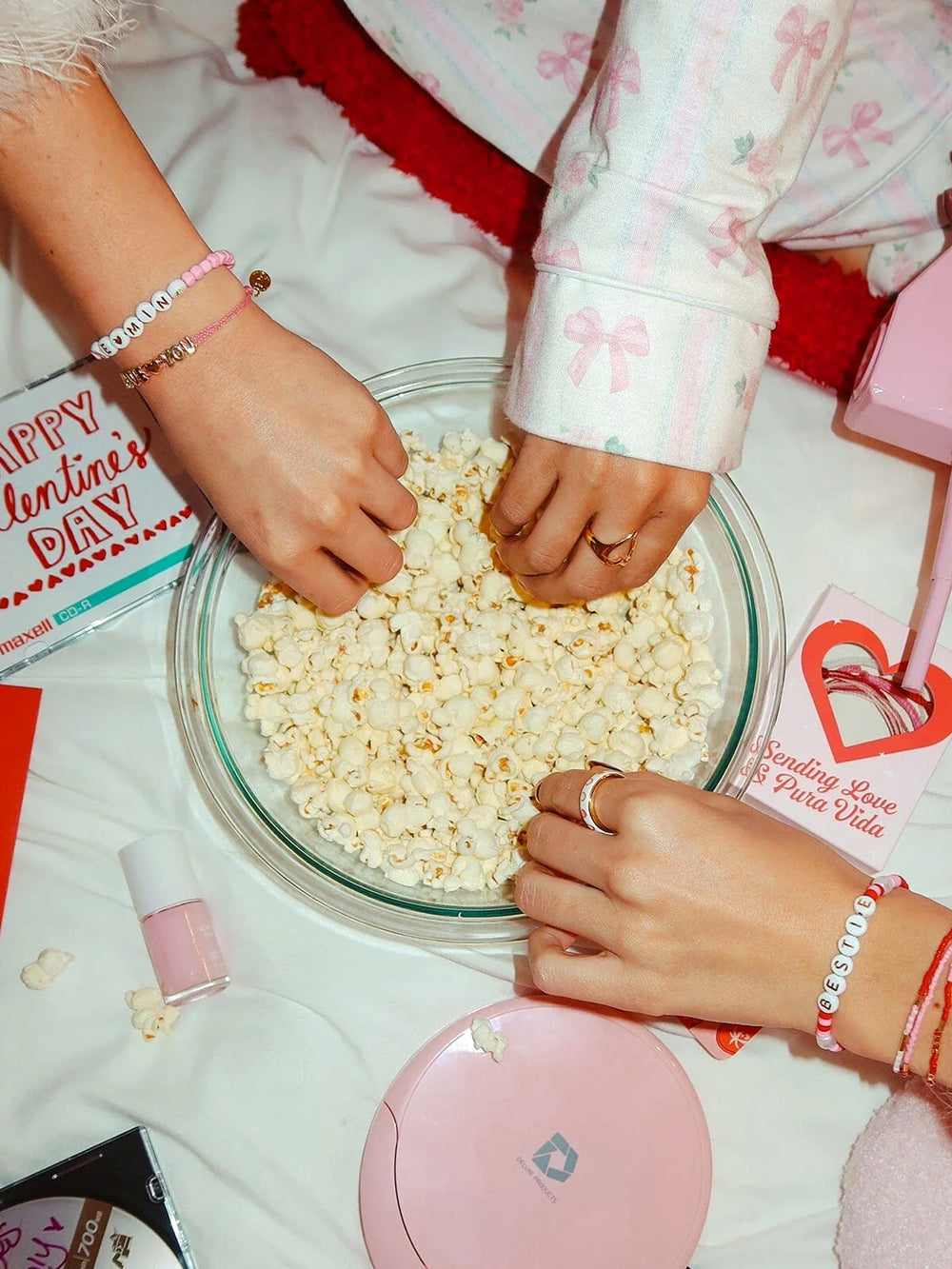 PURA VIDA VINYL DISC ALPHABET BRACELET