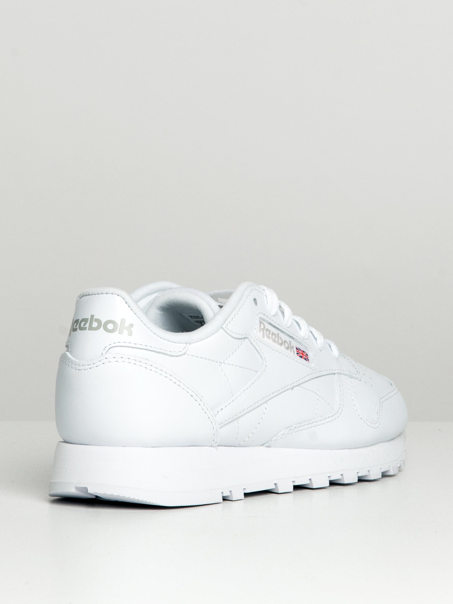 Womens reebok white hot sale classic leather trainers