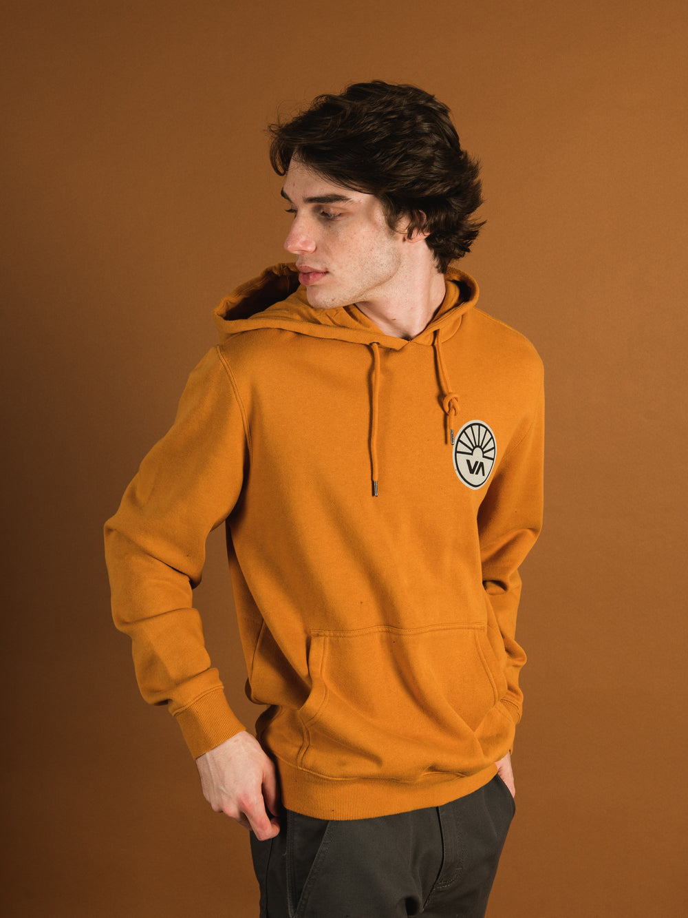 PULL À CAPUCHE RVCA PROGRESS - DÉSTOCKAGE