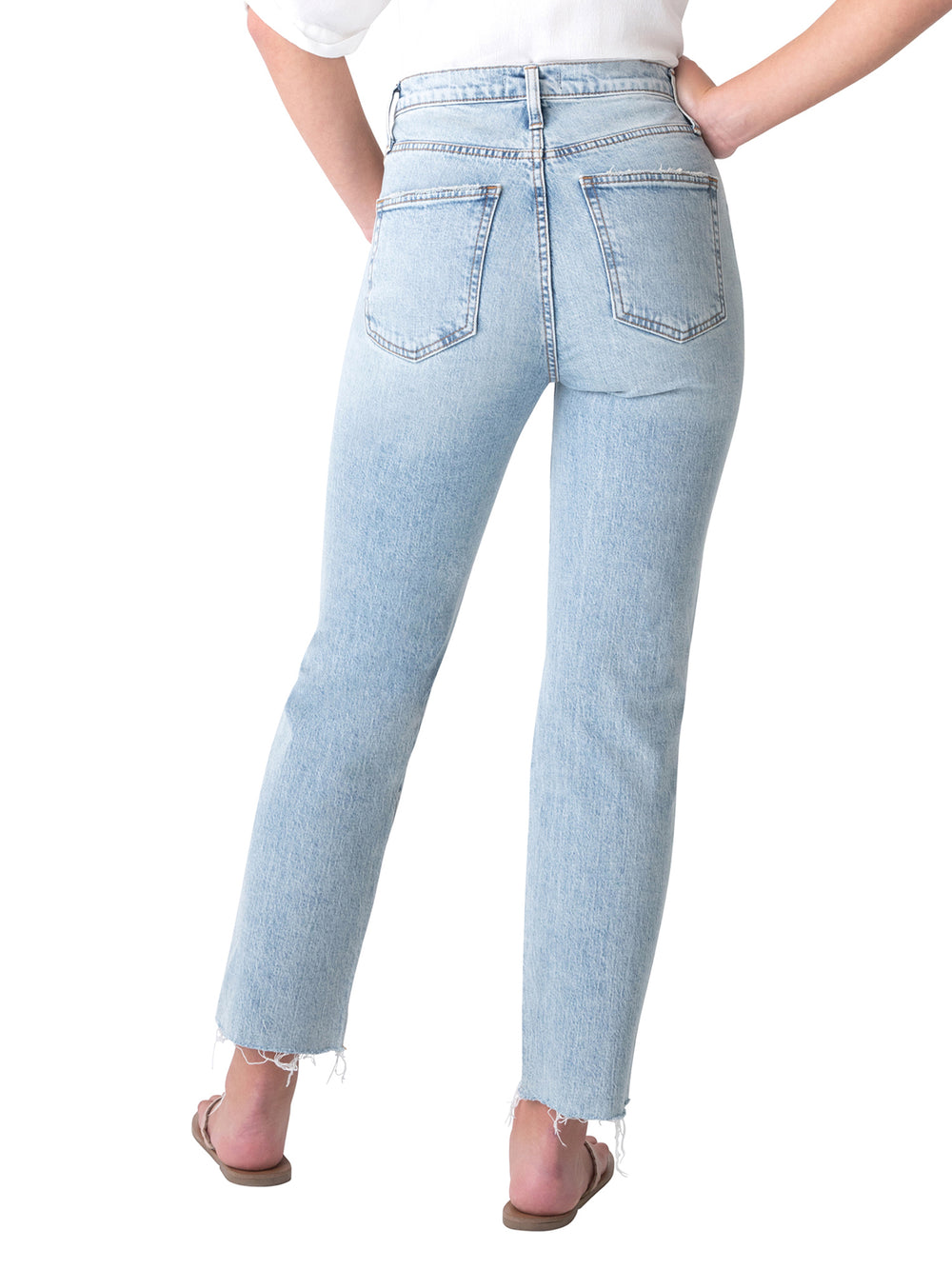 SILVER JEANS 28" HIGH WAIST HIGHLY DESIRABLE STRAIGHT JEANS - CLEARANCE