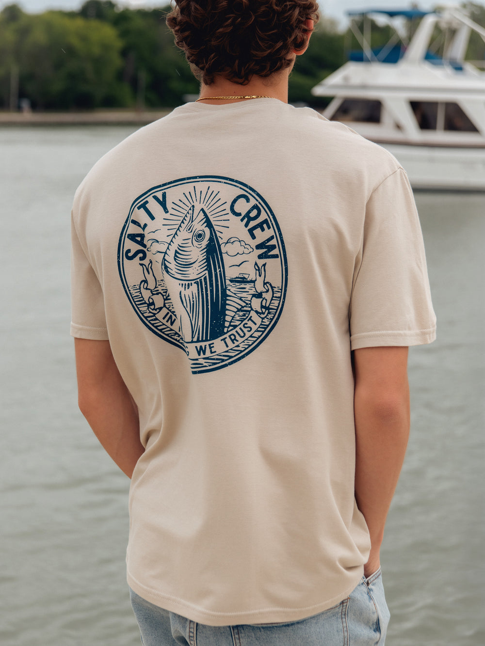 T-SHIRT SALTY CREW IN FISHING WE TRUST